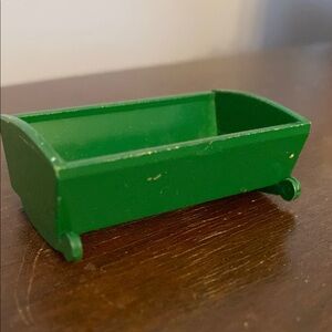 1985 SYLVANIAN FAMILIES EPOCH PLASTIC GREEN ROCKING Crib CRADLE Calico Critters